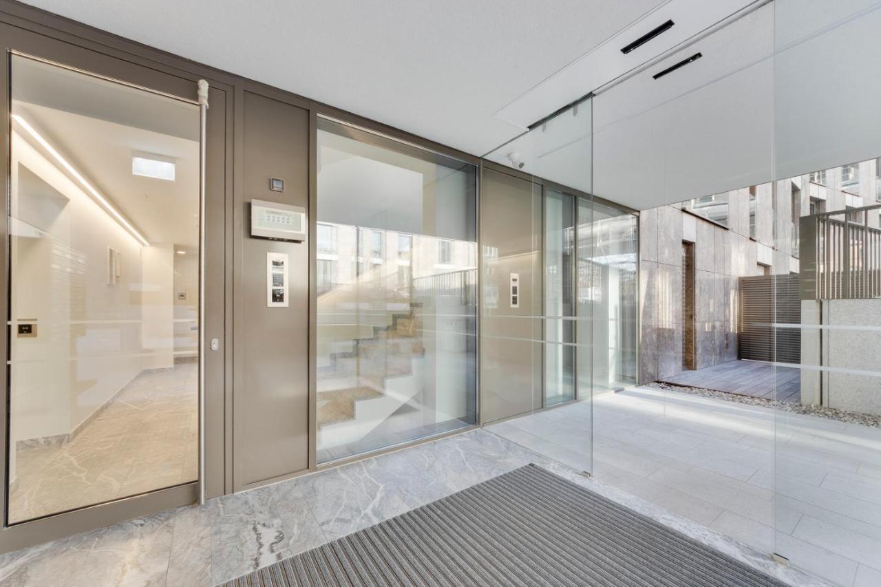 Central Apartment With Private Garage Laibach Exterior foto